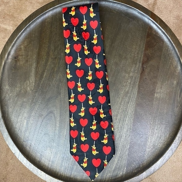 Disney Winnie the Pooh Hearts Black and Red Tie - Picture 1 of 6